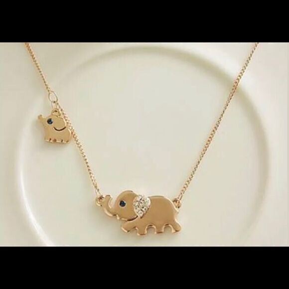Mama and Baby Elephant Rhinestone Gold Necklace - Picture 3 of 6